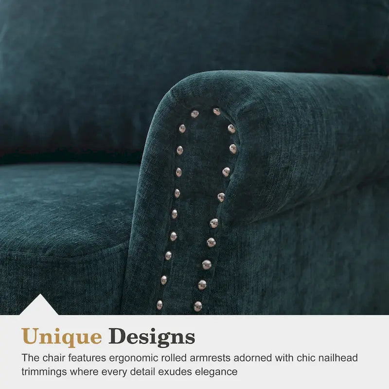 Poltrona accent imbottita con finitura borchiata e gambe in legno - Set da 2